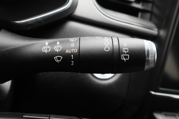 Renault Captur 1.6 E-Tech Plug-in Hybrid 160 Intens Virtual Cockpit, Cruise, Camera, Apple Carplay, Rijstrooksensor, Trekhaak, DAB, 18''