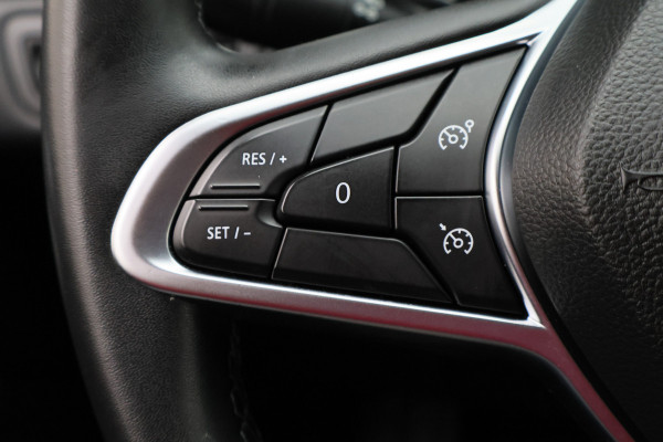 Renault Captur 1.6 E-Tech Plug-in Hybrid 160 Intens Virtual Cockpit, Cruise, Camera, Apple Carplay, Rijstrooksensor, Trekhaak, DAB, 18''
