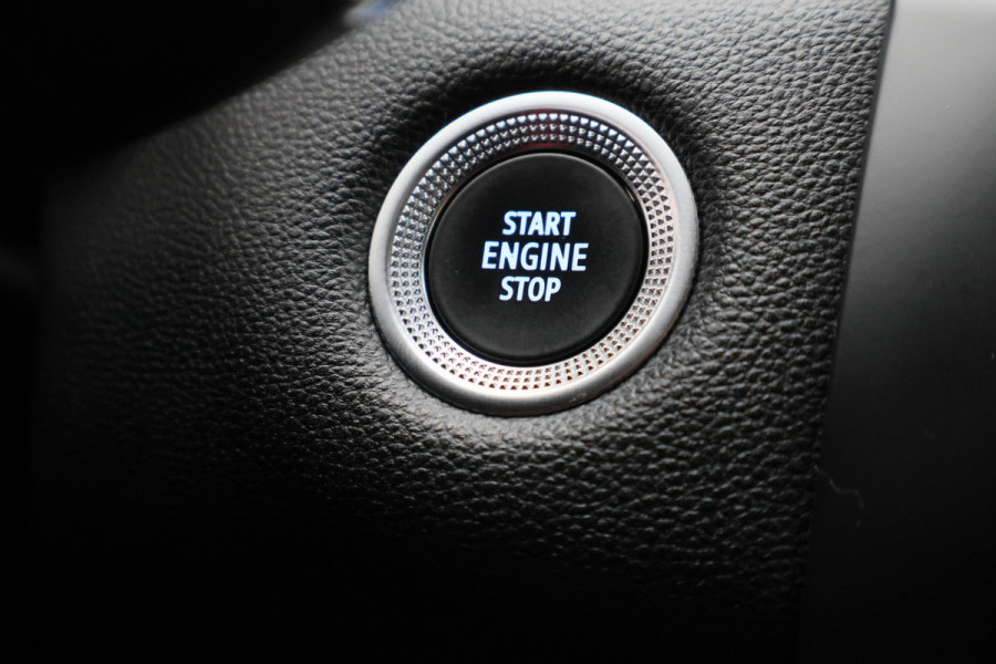 Renault Captur 1.6 E-Tech Plug-in Hybrid 160 Intens Virtual Cockpit, Cruise, Camera, Apple Carplay, Rijstrooksensor, Trekhaak, DAB, 18''