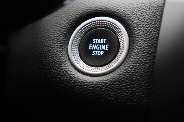 Renault Captur 1.6 E-Tech Plug-in Hybrid 160 Intens Virtual Cockpit, Cruise, Camera, Apple Carplay, Rijstrooksensor, Trekhaak, DAB, 18''