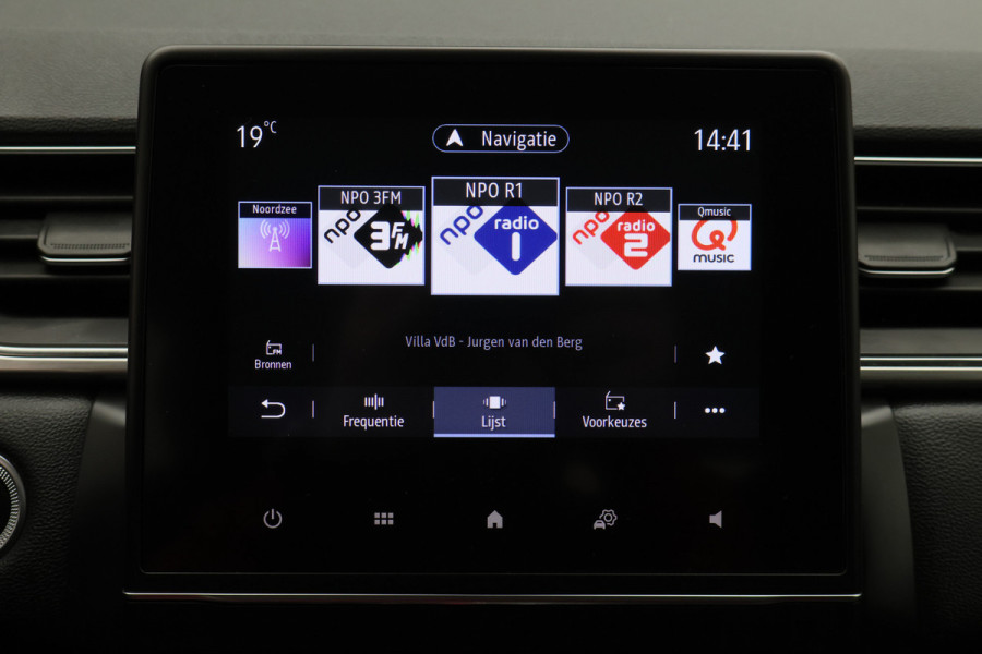 Renault Captur 1.6 E-Tech Plug-in Hybrid 160 Intens Virtual Cockpit, Cruise, Camera, Apple Carplay, Rijstrooksensor, Trekhaak, DAB, 18''