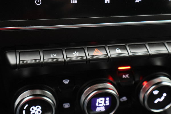 Renault Captur 1.6 E-Tech Plug-in Hybrid 160 Intens Virtual Cockpit, Cruise, Camera, Apple Carplay, Rijstrooksensor, Trekhaak, DAB, 18''