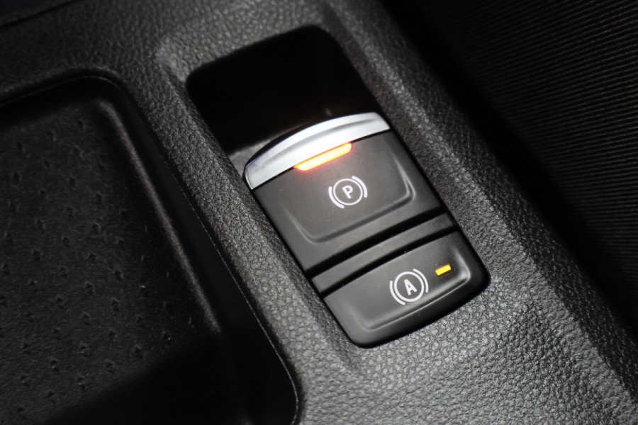 Renault Captur 1.6 E-Tech Plug-in Hybrid 160 Intens Virtual Cockpit, Cruise, Camera, Apple Carplay, Rijstrooksensor, Trekhaak, DAB, 18''