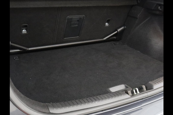 Hyundai i30 2.0 T-GDI N2 Performance | Panoramadak | Memory | Cruise control | Stuur/stoel verwarming | Camera | Park assist | Carplay | Climate control | 19" velgen