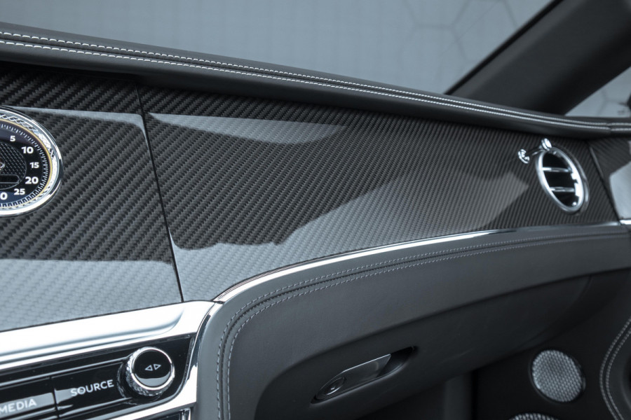 Bentley Continental GTC 4.0 V8 MULLINER | NAIM AUDIO | DIAMOND QUILTING SPEC. | TOURING+CITY SPEC. | ROTATING DISPLAY | CARBON INTERIOR | HEAD-UP | BLAC WINDSCHERM | ZWART DAK | DYNAMIC RIDE | CHROME PINSTRIPE INTERIOR | EMBLEMEN IN HOOFDSTEUNEN | ETC.