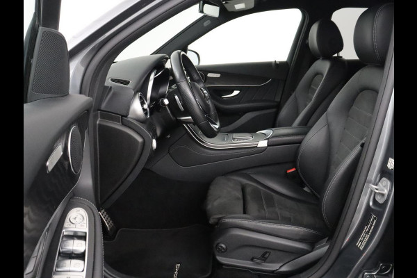Mercedes-Benz GLC 300e 4MATIC Premium Plus | SOH 94,4% | Half leder | Cruise control | Stoelverwarming | Trekhaak | Camera | Park assist | Carplay | Sfeerverlichting | Climate control
