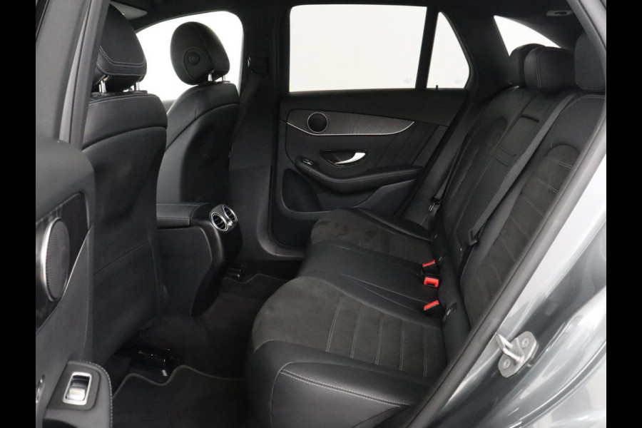 Mercedes-Benz GLC 300e 4MATIC Premium Plus | SOH 94,4% | Half leder | Cruise control | Stoelverwarming | Trekhaak | Camera | Park assist | Carplay | Sfeerverlichting | Climate control