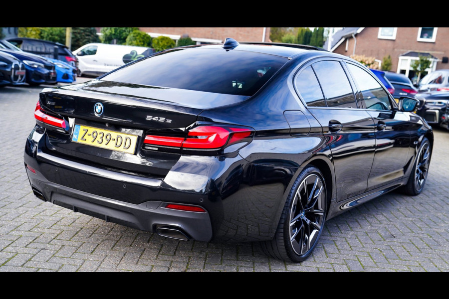 BMW 5 Serie 545e xDrive High Executive | Harman/Kardon | Laser LED | HuD | Facelift | Softclose | Panorama | Alcantara | Massage