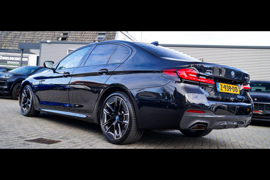 BMW 5 Serie 545e xDrive High Executive | Harman/Kardon | Laser LED | HuD | Facelift | Softclose | Panorama | Alcantara | Massage