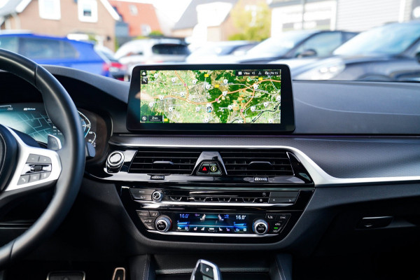 BMW 5 Serie 545e xDrive High Executive | Harman/Kardon | Laser LED | HuD | Facelift | Softclose | Panorama | Alcantara | Massage