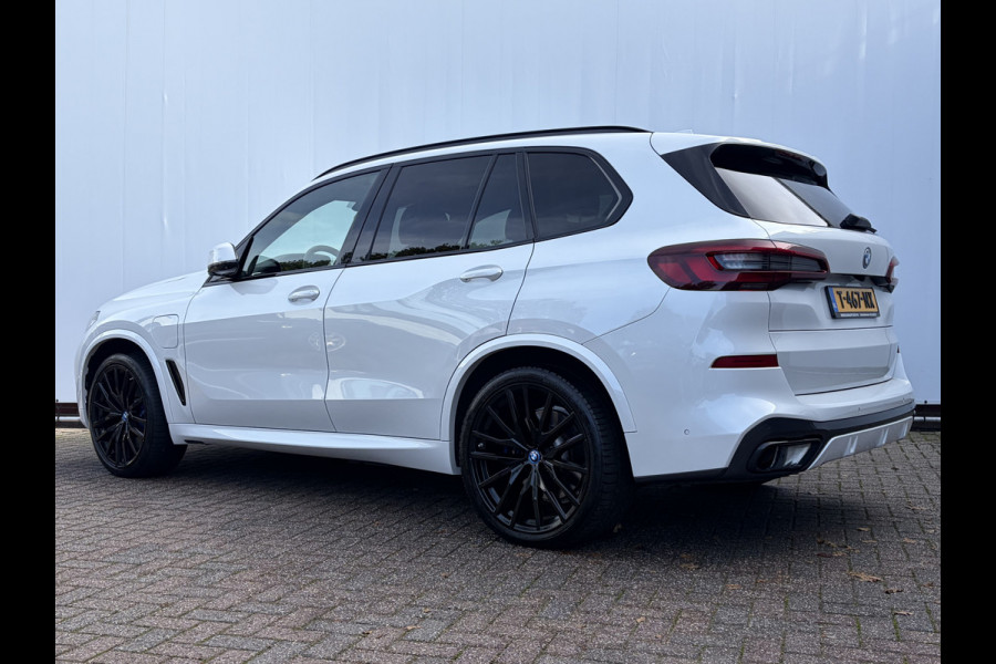 BMW X5 xDrive45e High Executive M-Sport 4WS Pano 22Inch HUD Elek.Trekhaak 98% SOH VOL!