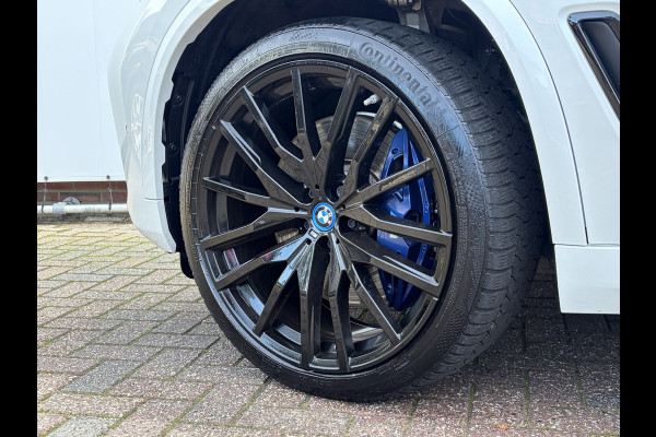 BMW X5 xDrive45e High Executive M-Sport 4WS Pano 22Inch HUD Elek.Trekhaak 98% SOH VOL!