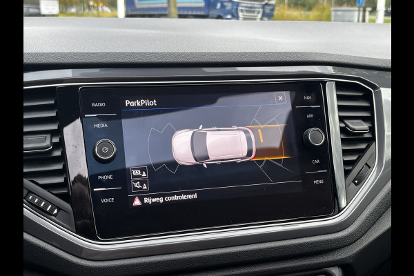 Volkswagen T-Roc 2.0 TSI 4Motion Sport Business R 190pk Automaat | Panoramadak | Adapt. Cruise | Afn. trekhaak | Dodehoek | Elektr. klep | Winter Pack | etc. etc.