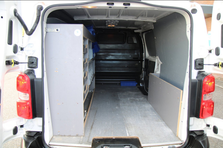 Opel Vivaro 2.0 CDTI L3H1 Edition AUTOMAAT 122PK / Trekhaak / Imperiaal / App connect