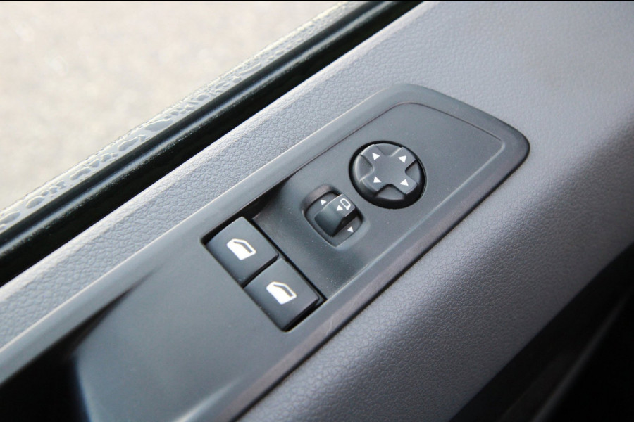 Opel Vivaro 2.0 CDTI L3H1 Edition AUTOMAAT 122PK / Trekhaak / Imperiaal / App connect