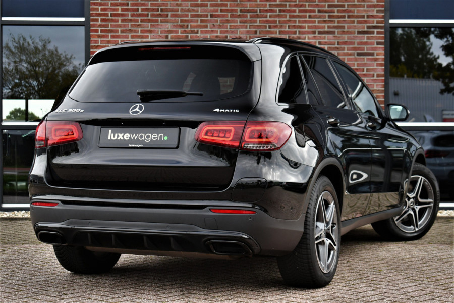 Mercedes-Benz GLC 300e 4M AMG Pano Luchtv Distr HUD Massage-ventilatie Memory 360 Night