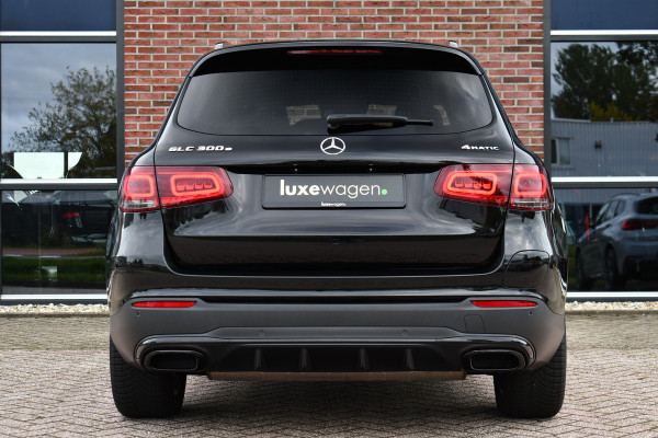 Mercedes-Benz GLC 300e 4M AMG Pano Luchtv Distr HUD Massage-ventilatie Memory 360 Night