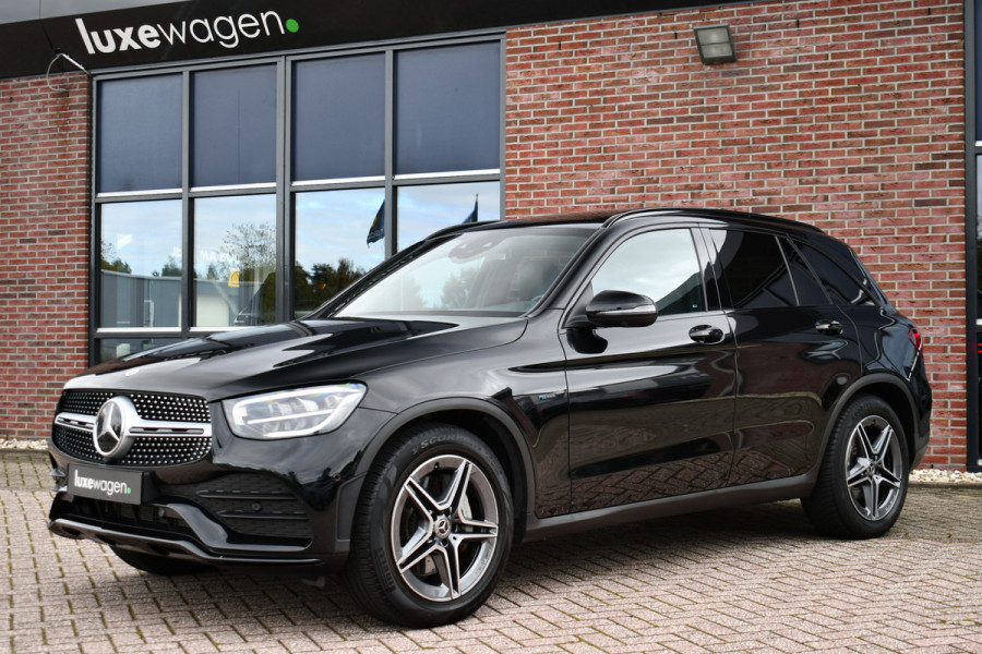 Mercedes-Benz GLC 300e 4M AMG Pano Luchtv Distr HUD Massage-ventilatie Memory 360 Night