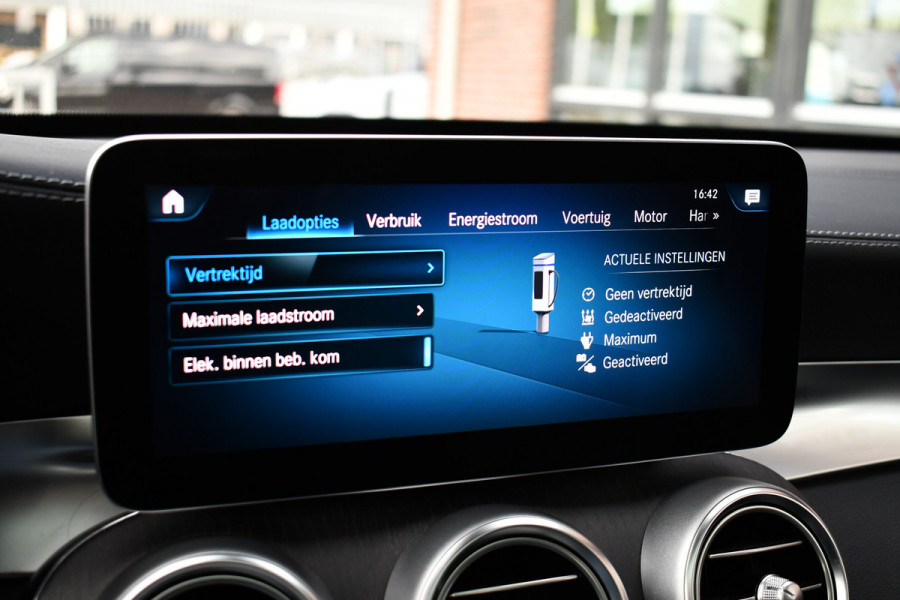 Mercedes-Benz GLC 300e 4M AMG Pano Luchtv Distr HUD Massage-ventilatie Memory 360 Night