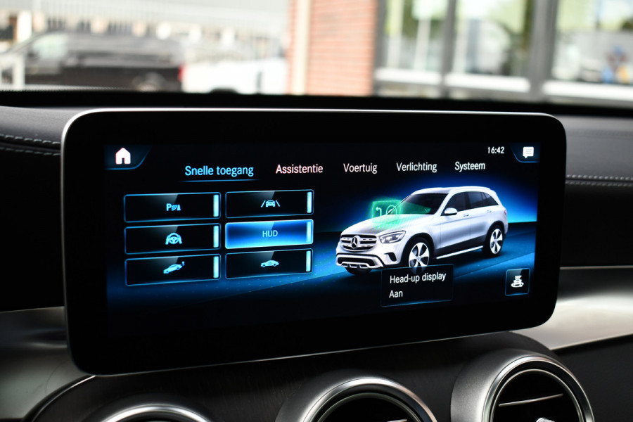Mercedes-Benz GLC 300e 4M AMG Pano Luchtv Distr HUD Massage-ventilatie Memory 360 Night