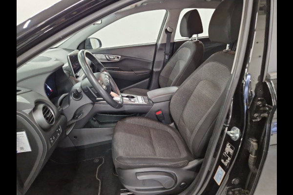 Hyundai Kona EV Comfort 64 kWh SOH 95% | Automaat | Achteruitrijcamera | parkeersensoren voor- en achter |