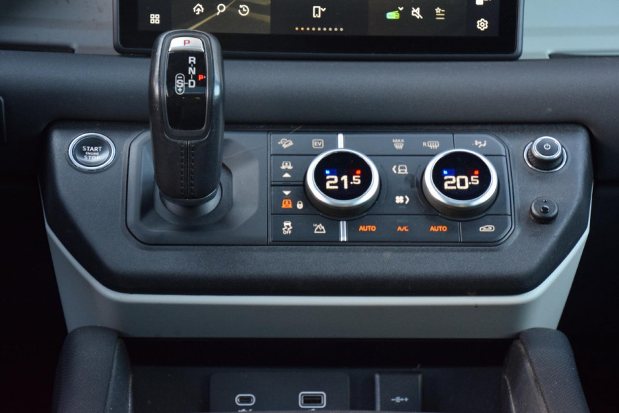 Land Rover Defender 110 2.0 P400e 110 X-Dynamic SE