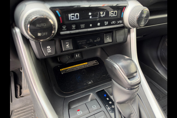 Toyota RAV4 2.5 Hybrid Bi-Tone PANO NAP CAMERA APK