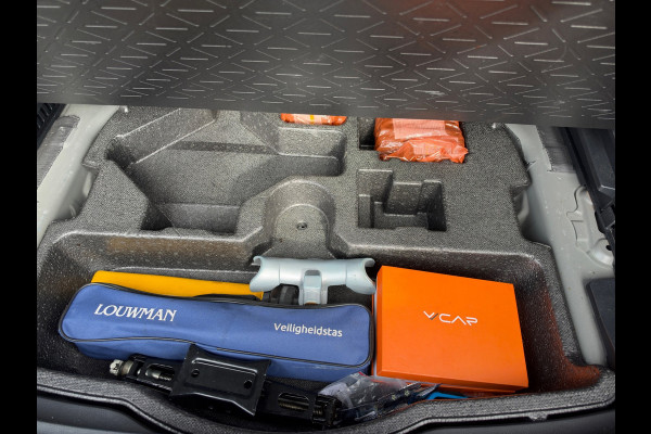 Toyota RAV4 2.5 Hybrid Bi-Tone PANO NAP CAMERA APK