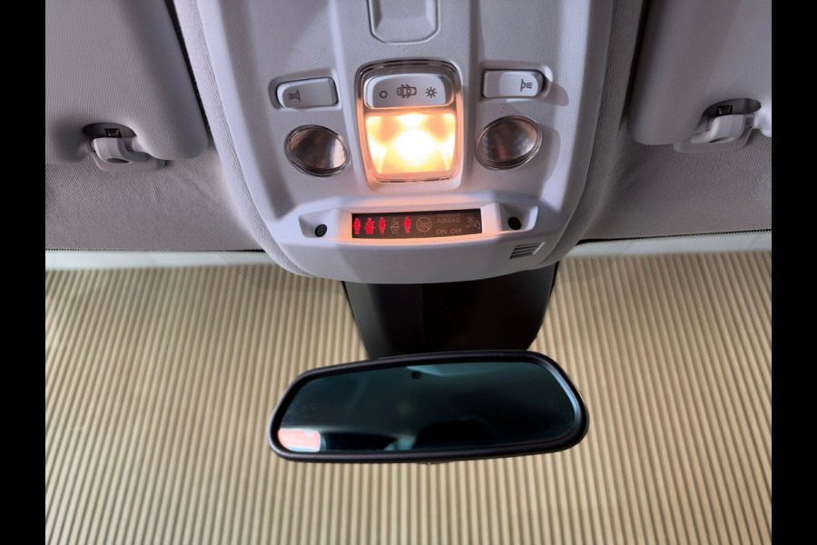 Peugeot 208 1.2 PureTech Allure Pack LED CLIMATE CRUISE CONTROL PDC CARPLAY LANE ASSIST