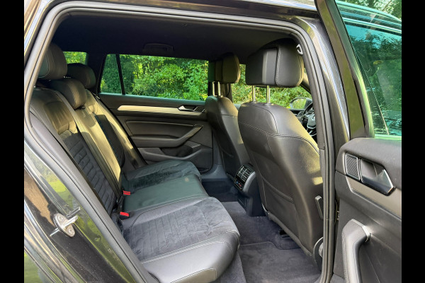 Volkswagen Passat Variant 1.6 TDI Highline Business R | Navi + Cruise control Nu € 10.275 Inclusief BTW,- !!!