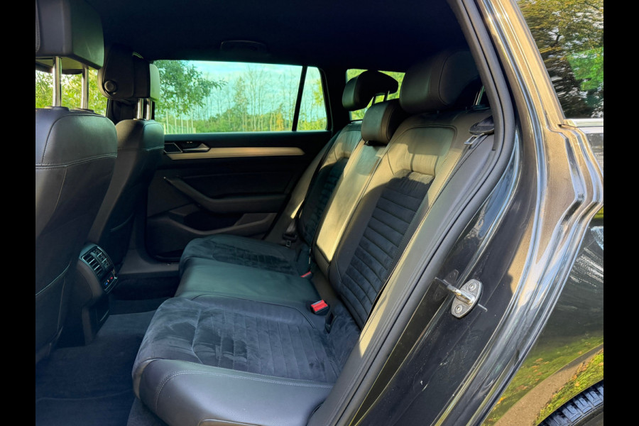 Volkswagen Passat Variant 1.6 TDI Highline Business R | Navi + Cruise control Nu € 10.275 Inclusief BTW,- !!!