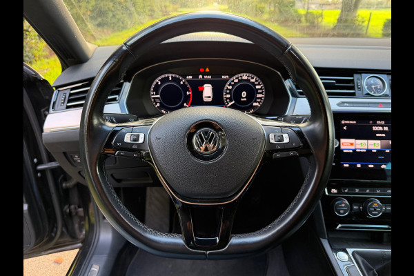 Volkswagen Passat Variant 1.6 TDI Highline Business R | Navi + Cruise control Nu € 10.275 Inclusief BTW,- !!!