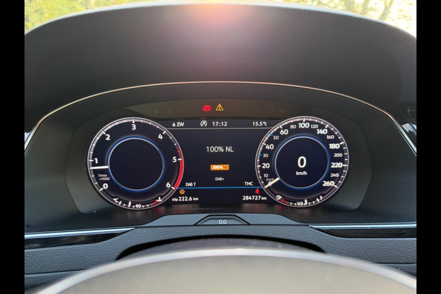 Volkswagen Passat Variant 1.6 TDI Highline Business R | Navi + Cruise control Nu € 10.275 Inclusief BTW,- !!!