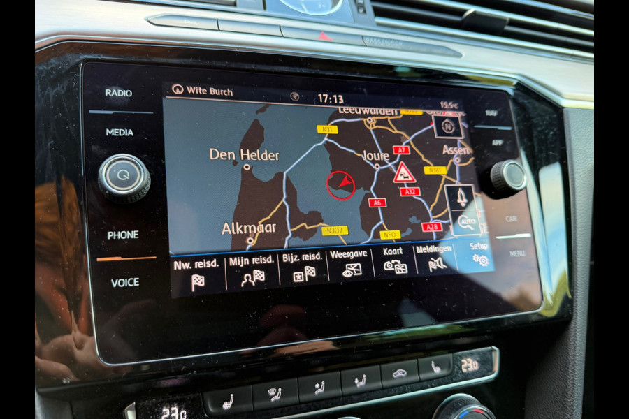 Volkswagen Passat Variant 1.6 TDI Highline Business R | Navi + Cruise control Nu € 10.275 Inclusief BTW,- !!!