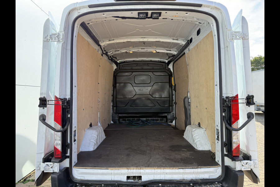 Ford E-Transit e-Transit 68kWh 184PK