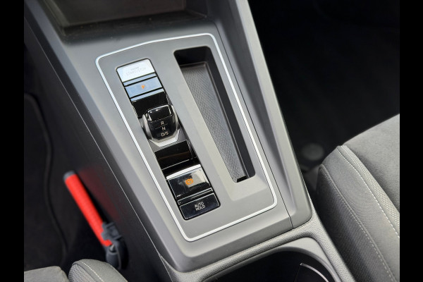 Volkswagen Golf 1.0 eTSI Life Business Automaat (BOVAG/RIJKLAARPRIJS)