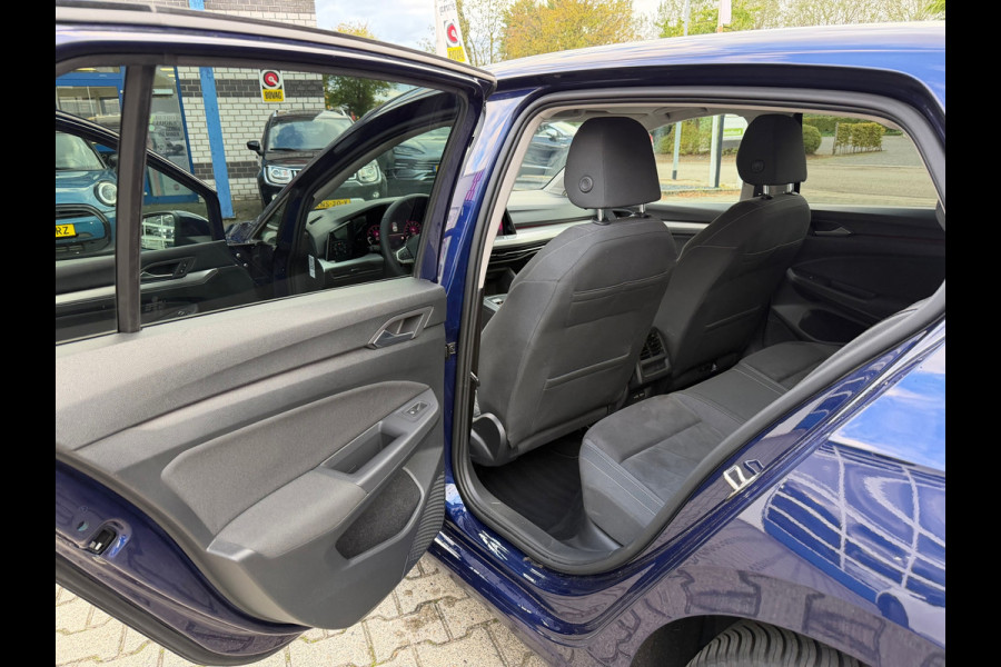 Volkswagen Golf 1.0 eTSI Life Business Automaat (BOVAG/RIJKLAARPRIJS)