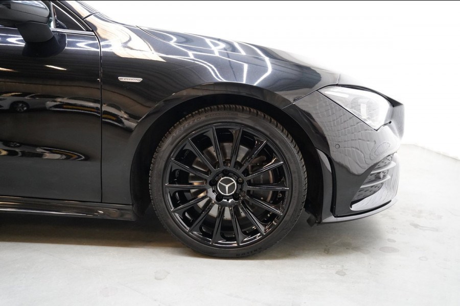 Mercedes-Benz CLA-Klasse 200 AMG NIGHT PANO SFEER MEMORY