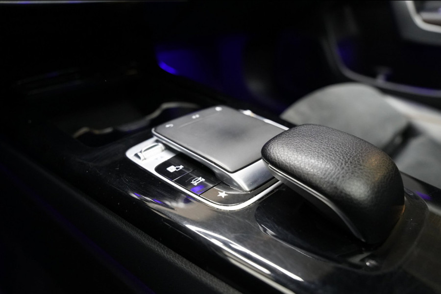 Mercedes-Benz CLA-Klasse 200 AMG NIGHT PANO SFEER MEMORY
