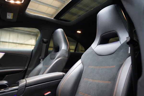 Mercedes-Benz CLA-Klasse 200 AMG NIGHT PANO SFEER MEMORY