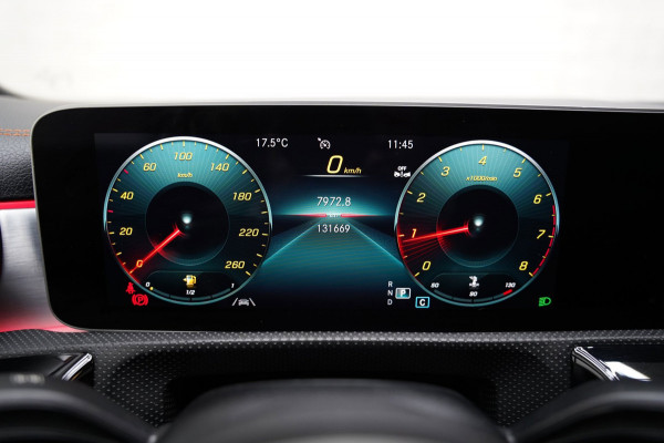Mercedes-Benz CLA-Klasse 200 AMG NIGHT PANO SFEER MEMORY