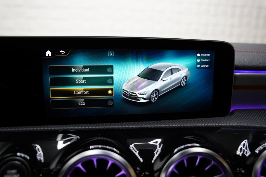 Mercedes-Benz CLA-Klasse 200 AMG NIGHT PANO SFEER MEMORY