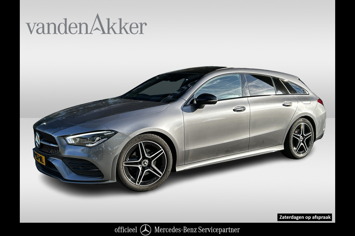 Mercedes-Benz CLA-Klasse 180 AMG // Panormadak // Sfeerverlichting // Camera // Carplay // Night pakket