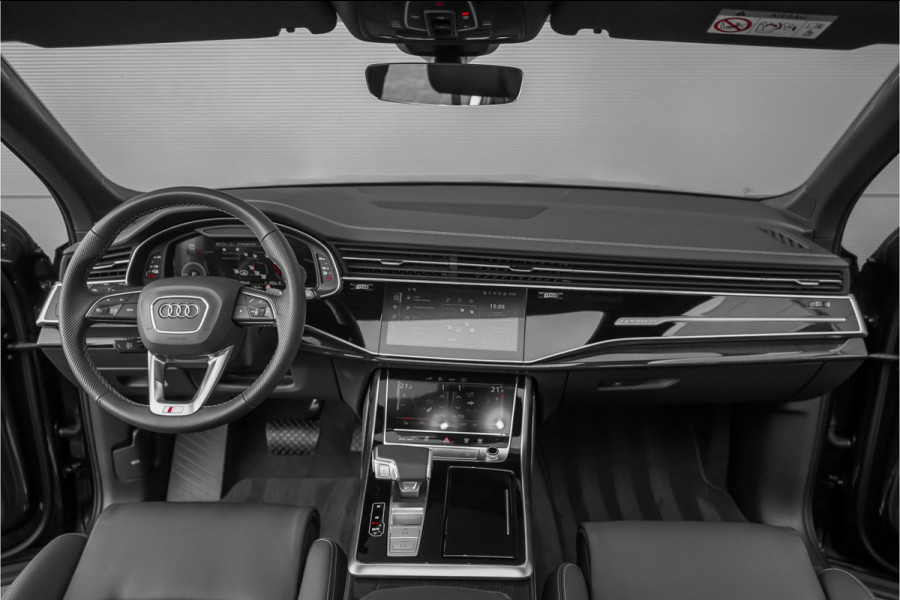 Audi Q7 55 TFSI e Quattro Pro Line S Pano Luchtvering Bose Trekhaak