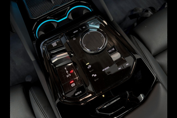 BMW 5 Serie Touring 520i |Panorama|HeadUp|Trekhaak|Crystal|Carbon|BTW