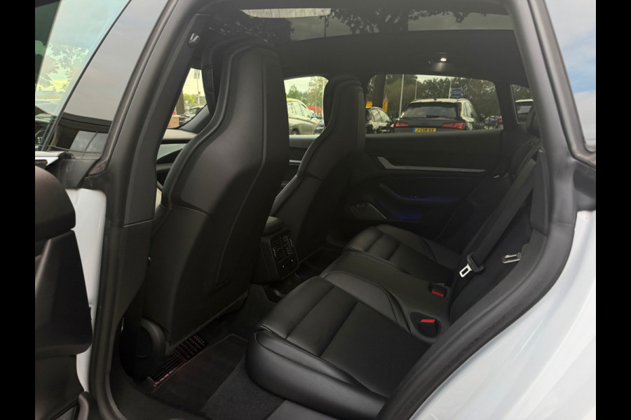 Porsche Taycan Sport Turismo 4S 93 kWh / SOH 94.5 % / Panoramadak / 360Camera / Head-up / Burmester / 21'' / Luchtvering / Stoel+Stuurverwarming / Dodehoek / DAB / ACC / Warmtepomp