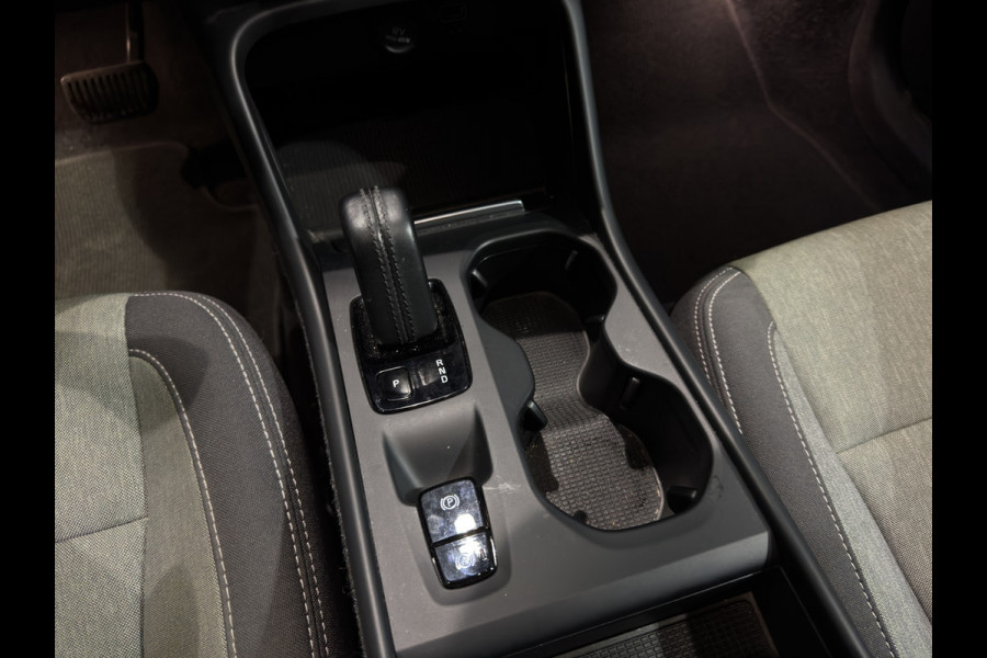 Volvo XC40 T5 Plug-In Hybrid ACC Keyless Blis Parkeercamera 262pk