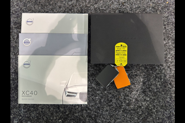 Volvo XC40 T5 Plug-In Hybrid ACC Keyless Blis Parkeercamera 262pk
