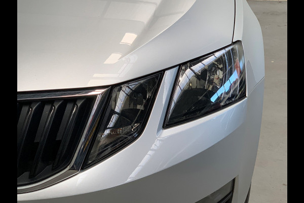 Škoda Octavia Combi 1.0 TSI Greentech Ambition Business NAVI-ECC-LMV-PDC-TREKHAAK-CRUISE CONTROL-NW. MODEL