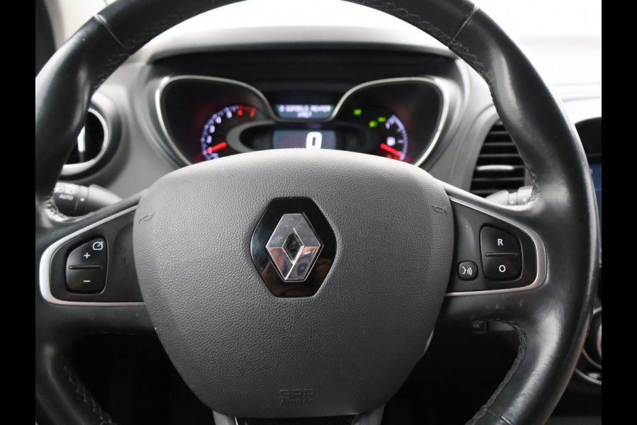 Renault Captur 0.9 TCe INTENS *NIEUWE DB KETTING* Renault Captur 0.9 TCe INTENS + CAMERA / TREKHAAK / NAVIGATIE / DAB / LED